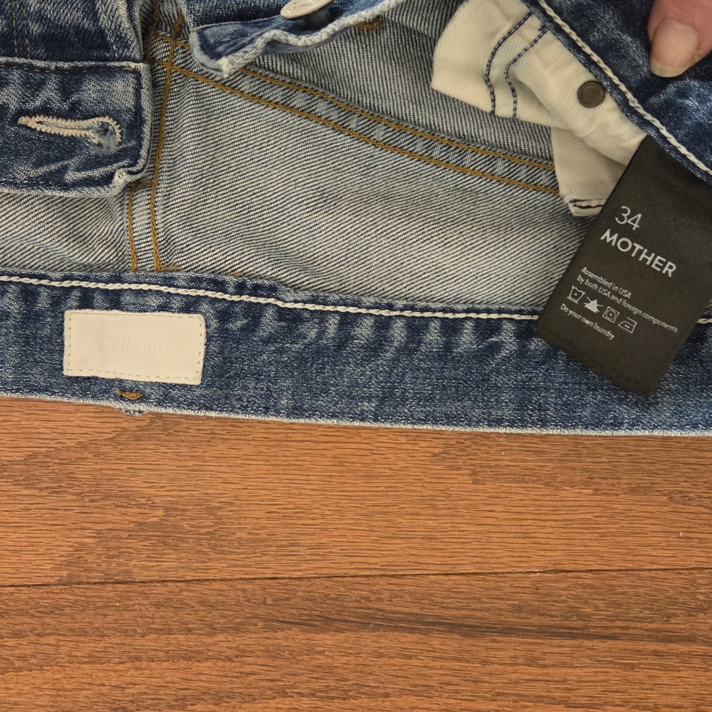 Mother Jeans Size 34 With Distressed Hem - Picture 2 of 3